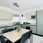 2 Bedroom Penthouse Daire