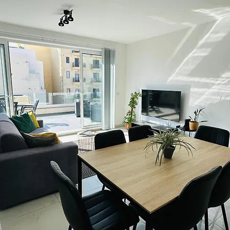 2 Bedroom Penthouse Sliema