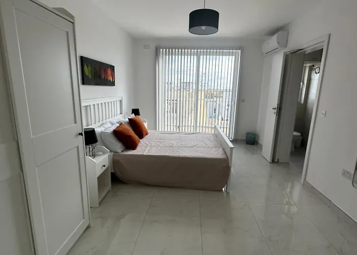 2 Bedroom Penthouse Sliema