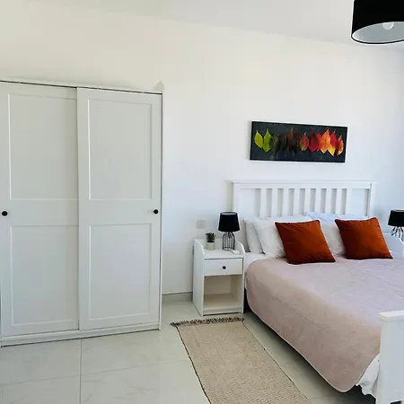 2 Bedroom Penthouse Apartment *