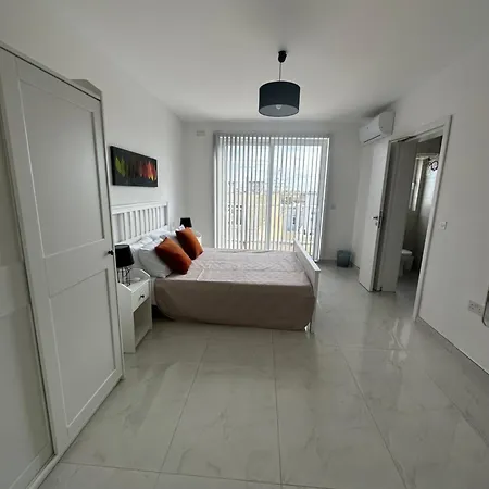 2 Bedroom Penthouse Sliema